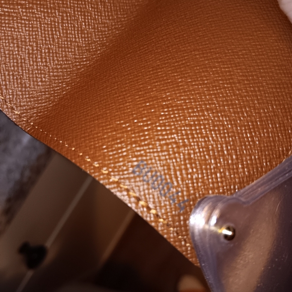 Louis Vuitton Card Holder - Picture 10 of 12